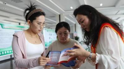 法治春風暖邊關！2025年僑法宣傳活動走進二連浩特市
