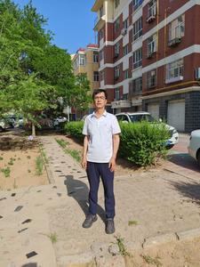 忠誠(chéng)鑄警魂 初心映黨徽——“志愿服務(wù)老公安好黨員” 侯瑞華