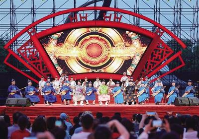第九屆全國少數(shù)民族曲藝展演在呼和浩特開幕