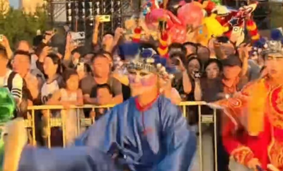 “歌游內(nèi)蒙古 龍鄉(xiāng)赤峰行”嘉年華活動 潮汕英歌舞點燃現(xiàn)場熱情