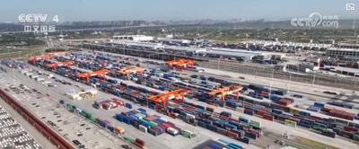 上半年中歐班列（西安）往返開行3055列 鑄就內(nèi)陸開放新標(biāo)桿
