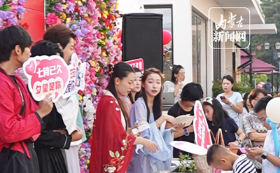 呼和浩特水岸漫街節(jié)日氛圍感直接拉滿