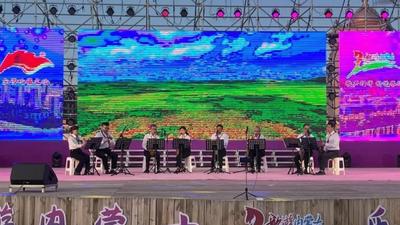 北疆文化活動季 | 民族服飾藝術團專場演出點亮滿洲里市民文化藝術節(jié)