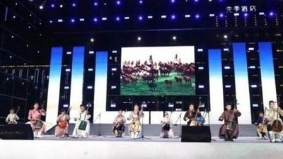 文旅融合繪就璀璨新起點(diǎn)——第十屆內(nèi)蒙古·二連浩特“萬(wàn)里茶道”文化旅游節(jié)圓滿(mǎn)落幕