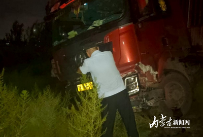 雨夜貨車沖下公路，危急時(shí)刻他們出現(xiàn)了……