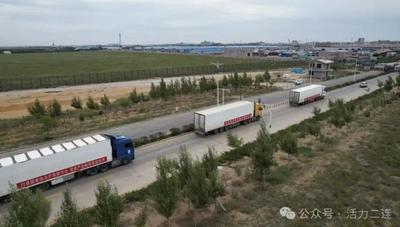 前8个月 二连浩特公路口岸进出境车辆近18万辆