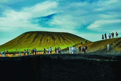 乌兰哈达火山景区出新招，让游客旅游更舒心