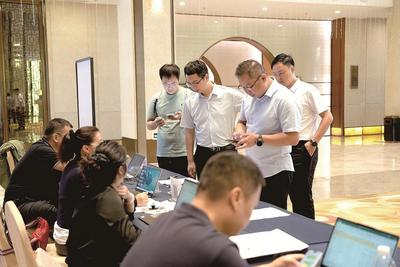 全国硅业精英抵包 共赴产业盛会谋发展
