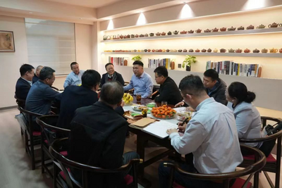 以茶为媒听企声 优化营商添动能