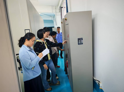 巴彥淖爾市檔案館組織開展節(jié)前檔案安全檢查