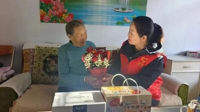 情暖重陽 愛滿邊城！二連浩特市重陽敬老活動(dòng)“花樣”關(guān)愛老人