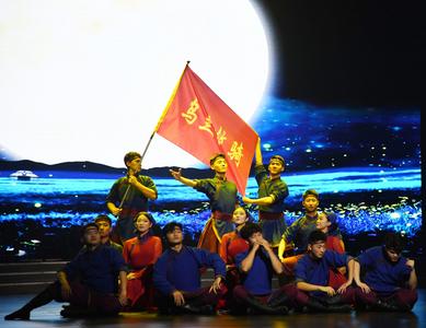 “紅色文藝輕騎兵”再出發(fā)  烏蘭察布市烏蘭牧騎巡演激發(fā)北疆文化新活力