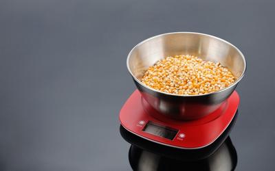 利用“鬼秤”坑農(nóng)，法律應(yīng)當(dāng)嚴(yán)懲