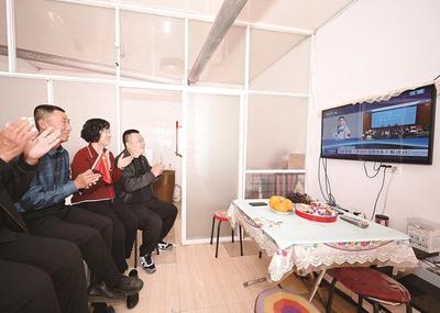 包頭“飛”出中國最年輕航天員