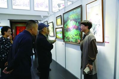 烏蘭察布市兩場藝術展持續(xù)開放，豐富市民文化生活