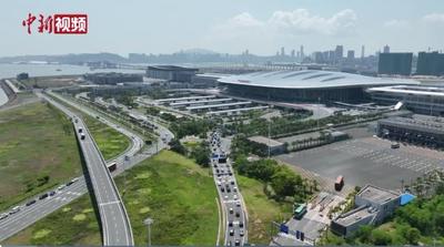 （粵港澳大灣區(qū)）開通七年 港珠澳大橋成大灣區(qū)人員和貨物往來“大動脈”