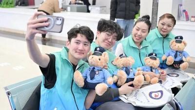 “洋志愿者”上線 跨國(guó)服務(wù)暖透異鄉(xiāng)人