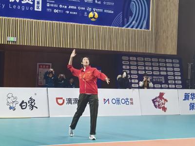 朱婷變身“朱教練”