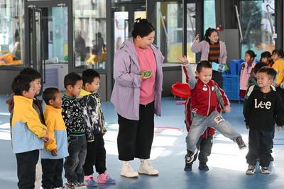 “十四五”亮點(diǎn)丨輸送5500萬(wàn)人才！中國(guó)建成規(guī)模最大且高質(zhì)量教育體系