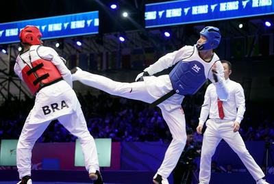 跆拳道世錦賽中國隊(duì)三員小將再添1銀2銅