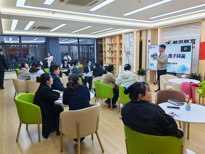 瑞眾保險(xiǎn)阿拉善中支開展“財(cái)富悅盈 智享未來(lái)”客戶嘉年華活動(dòng)