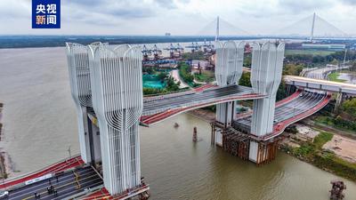華中地區(qū)首座開啟橋全線建成試通車