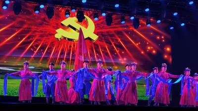 “北疆文化神州行”烏蘭牧騎全國(guó)巡演60周年紀(jì)念演出 | 為首都觀眾帶去一場(chǎng)文化盛宴