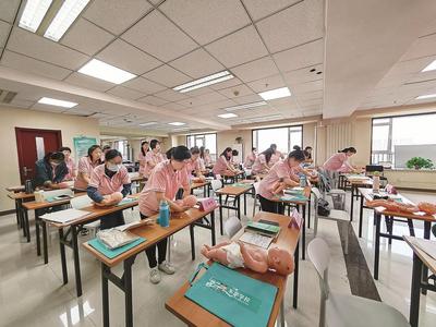 東河區(qū)：破解用工難題 點亮就業(yè)之路