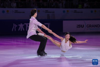 花樣滑冰——中國杯：表演滑舉行
