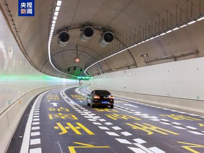广州首条超大直径盾构隧道海珠湾隧道建成通车