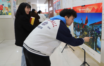 “中國夢·勞動美·石榴紅”攝影展開展