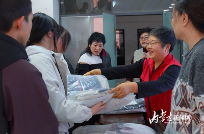 冬日暖心包 情暖困境娃