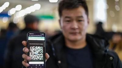 外國(guó)人入境可“指尖申報(bào)”！二連口岸迎來(lái)首批“絲滑”通關(guān)旅客