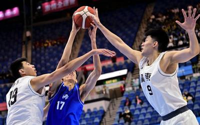 全運會 | U22男籃半決賽：山東隊下起“三分雨” 廣東隊筑起“金鐘罩”