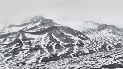 戈壁飛白 雪落黑獨山