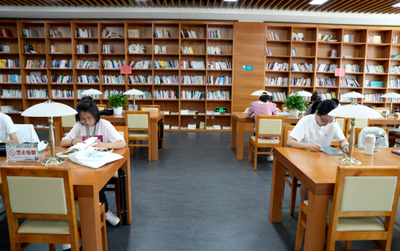 書(shū)香浸潤(rùn)內(nèi)蒙古鄂爾多斯市準(zhǔn)格爾旗：圖書(shū)引領(lǐng)文化建設(shè)新實(shí)踐