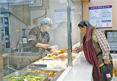 為老餐廳守護老人“舌尖幸?！? title=