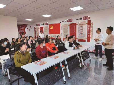 搭建就業(yè)橋梁