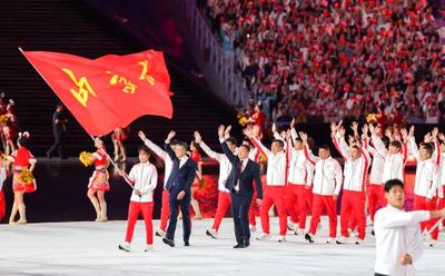 第十五屆全國運動會開幕 內(nèi)蒙古代表團入場