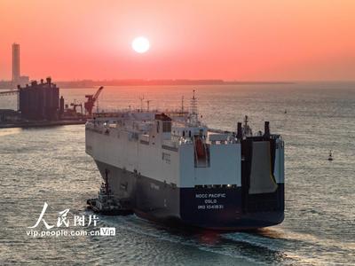 山東煙臺：中國首艘符合新能源汽車運輸國際新標(biāo)準(zhǔn)的汽車運輸船交付