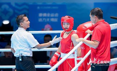内蒙古女拳手赵轩强势晋级女子54公斤级决赛