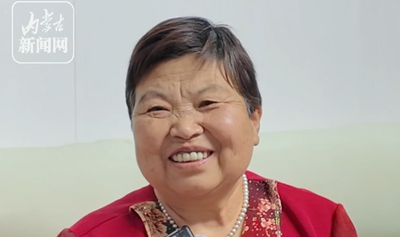 内蒙古籍航天员王杰平安落地 牵挂数日的母亲忍不住泪崩