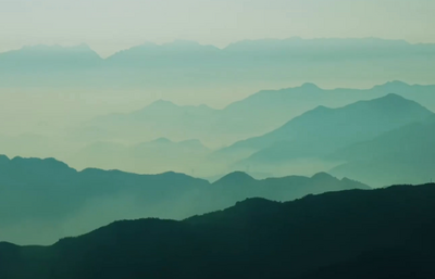 
流動的“千里江山圖”！現(xiàn)實(shí)版青綠山水有畫面了