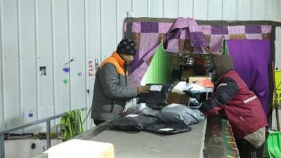 拼速度保運(yùn)力 二連浩特市快遞企業(yè)全力奮戰(zhàn)“雙11”物流高峰