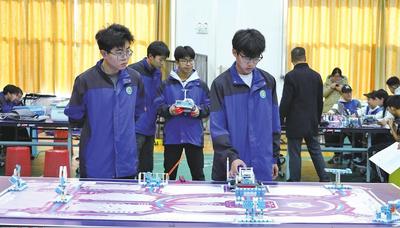 科技筑夢 少年啟航