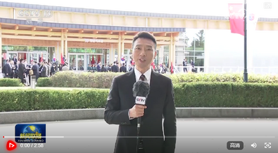 习近平同韩国总统李在明会谈