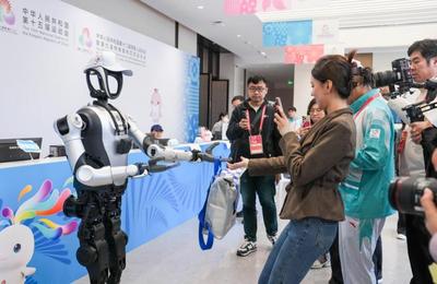 全運會的“機器人總動員”，讓我們看見未來