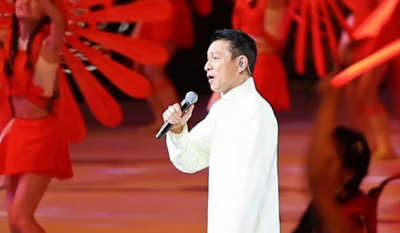 十五运开幕式 刘德华唱响《中国人》