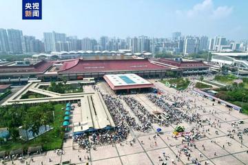 拱北口岸智能快捷通道一年來查驗(yàn)旅客超2500萬人次