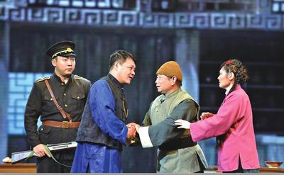 話劇《對(duì)夾》在錫林浩特市巡演